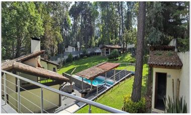 CASA EN VENTA EN AVNDARO, VALLE DE BRAVO