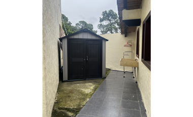 CASA EN VENTA EN AVNDARO, VALLE DE BRAVO