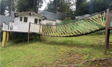 CASA EN VENTA EN AVNDARO, VALLE DE BRAVO