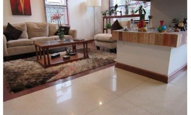 HERMOSA CASA EN VENTA EN CAJICA MUY CENTRAL