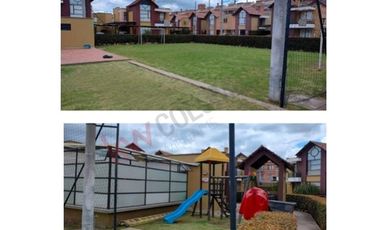 HERMOSA CASA EN VENTA EN CAJICA MUY CENTRAL