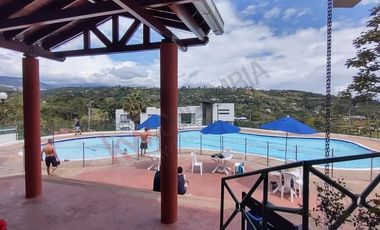 Moderna Casa Campestre en Venta (condominio) - Silvania- Cundinamarca