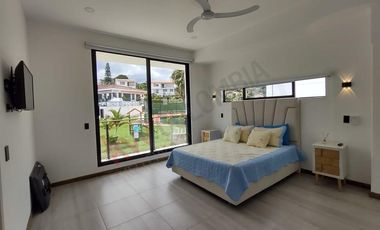 Moderna Casa Campestre en Venta (condominio) - Silvania- Cundinamarca