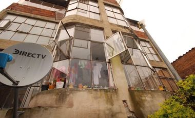 Se vende en el centro de Choachí Cundinamarca, Un edificio de 4 plantas,