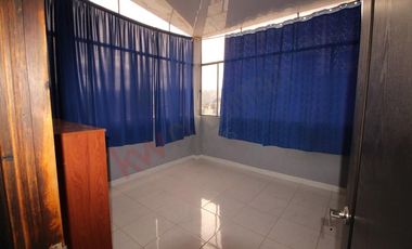 Se vende en el centro de Choachí Cundinamarca, Un edificio de 4 plantas,