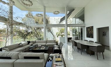 CASA EN BOSQUES DE LAS LOMAS OPORTUNIDAD ACABADOS AAA