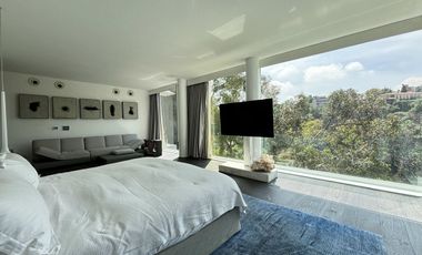 CASA EN BOSQUES DE LAS LOMAS OPORTUNIDAD ACABADOS AAA