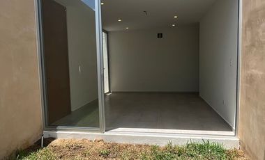 ARLEDA: Casa residencial de un piso en San Antonio Hool, Mérida, Yucatán.