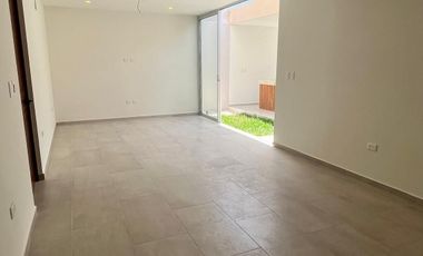 ARLEDA: Casa residencial de un piso en San Antonio Hool, Mérida, Yucatán.