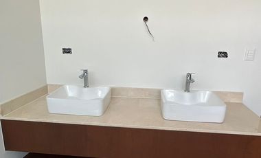 ARLEDA: Casa residencial de un piso en San Antonio Hool, Mérida, Yucatán.