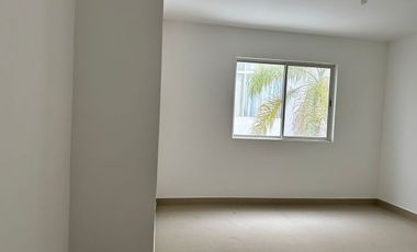 CASA EN VENTA CUMBRES 8avo. SECTOR