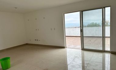 CASA EN VENTA CUMBRES 8avo. SECTOR