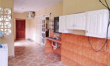 VENDO CASA DE SEGUNDA EN BOQUERON