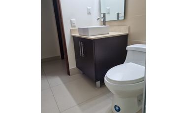 SE ALQUILA APARTAMENTO EN HOWARD