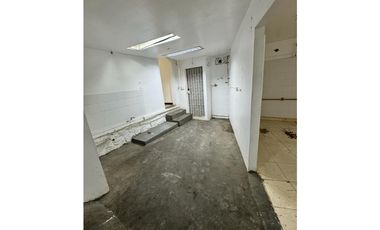 Casa para uso Comercial 320 mts en alquiler San Francisco -