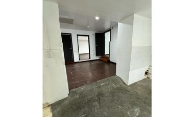 Casa para uso Comercial 320 mts en alquiler San Francisco -