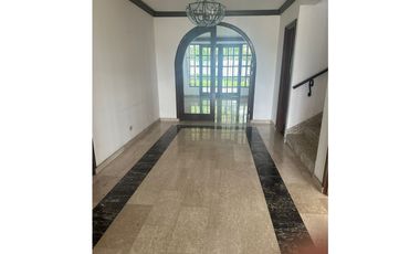 ALQUILO CASA EN BARRIO PRIVADO - ALTOS DEL GOLF $3000!!