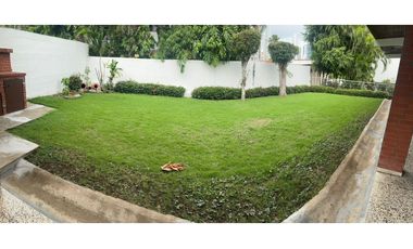 ALQUILO CASA EN BARRIO PRIVADO - ALTOS DEL GOLF $3000!!