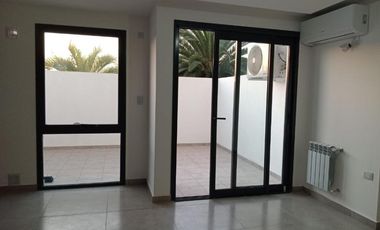 ALQUILER TEMPORARIO, EN  VILLA CARLOS PAZ, 5 PERSONAS (N°1)
