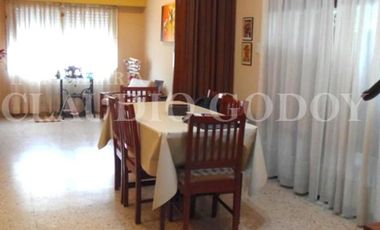 Chalet en venta en Moron