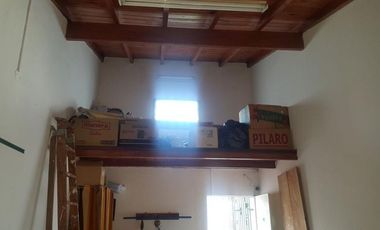 Chalet más departamento de 1 ambiente con baño