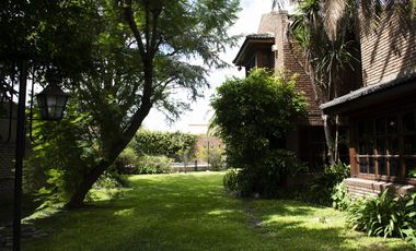 Casa en  Barrio Parque Quilmes