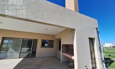 Casa en venta 6 ambientes - Riberas