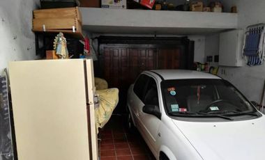 Excelente casa de 5 ambientes sobre terreno propio, en excelente estado super luminosa