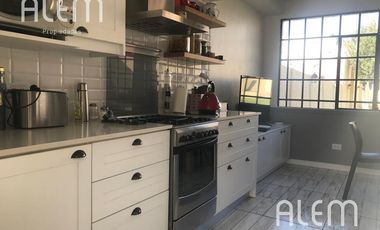 Casa de 4 dormitorios en venta en Lomas de Zamora