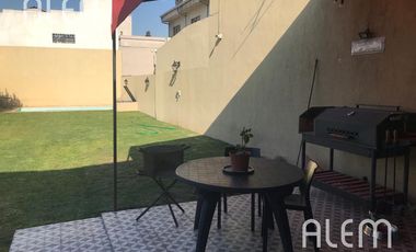Casa de 4 dormitorios en venta en Lomas de Zamora
