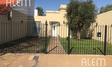 Casa de 4 dormitorios en venta en Lomas de Zamora