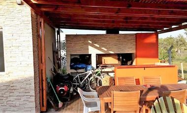 Casa en venta - 3 dormitorios 3 baños 2 cocheras - 220mts2 - Los Talas