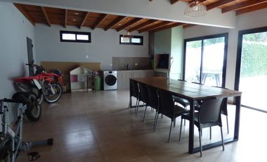 Casa en venta en Villa Elisa
