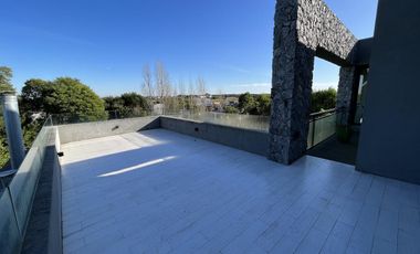 Casa en Alquiler- Barrio Residencial 1 Lote 619 de Costa Esmeralda - Excelente ubicacion