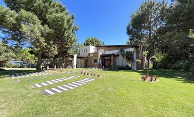 Casa en alquiler- Residencial 1 lote 330 de Costa Esmeralda - Cercania a la playa
