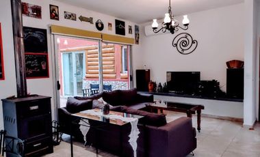 Casa en venta - 4 Dormitorios 2 Baños - 950Mts2 - Senderos III, Costa Esmeralda
