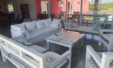 Casa en venta - 4 Dormitorios 3 Baños - 130mts2 - Costa Esmeralda
