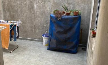 Galpon con vivienda, aprobado para 4 departamentos mas!