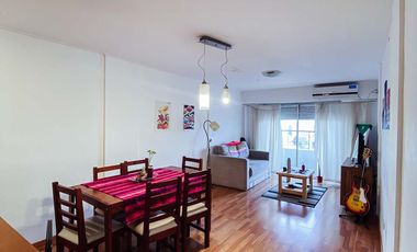 Departamento en venta - 2 Dormitorios 1 Baño - 90 mts2 - La Plata