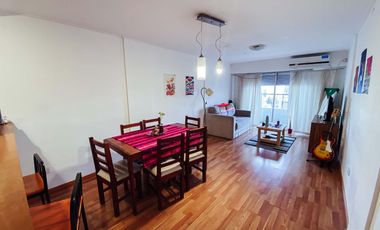 Departamento en venta - 2 Dormitorios 1 Baño - 90 mts2 - La Plata