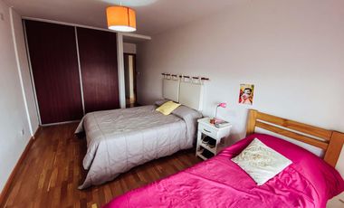 Departamento en venta - 2 Dormitorios 1 Baño - 90 mts2 - La Plata