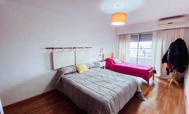 Departamento en venta - 2 Dormitorios 1 Baño - 90 mts2 - La Plata