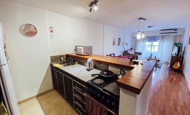 Departamento en venta - 2 Dormitorios 1 Baño - 90 mts2 - La Plata