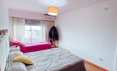 Departamento en venta - 2 Dormitorios 1 Baño - 90 mts2 - La Plata