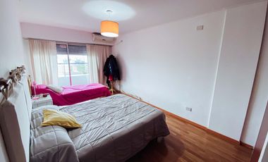 Departamento en venta - 2 Dormitorios 1 Baño - 90 mts2 - La Plata