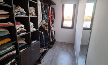 Espectacular casa con vista a la laguna en Pilará | VCO Propiedades