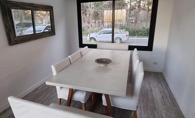 Espectacular casa con vista a la laguna en Pilará | VCO Propiedades