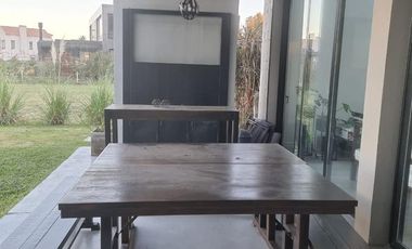 Espectacular casa con vista a la laguna en Pilará | VCO Propiedades