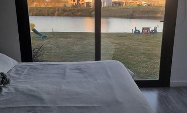 Espectacular casa con vista a la laguna en Pilará | VCO Propiedades