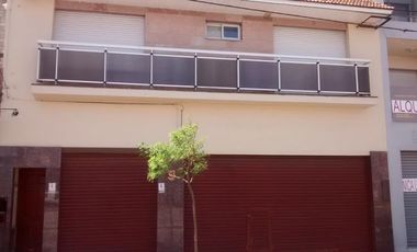 Vivienda en Planta Alta con Local en Planta Baja